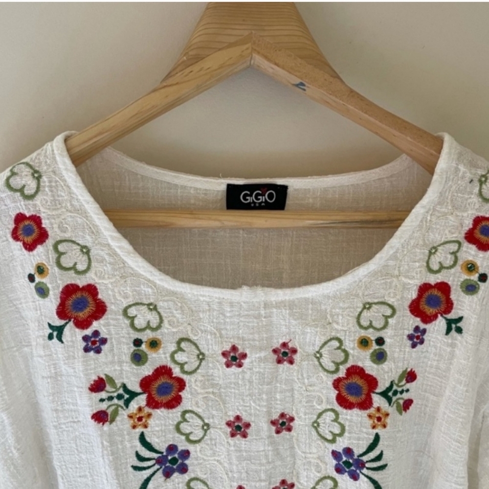 Sexy,Boho,Peasant Top with Beautifully Embroidered Floral & Butterfly Detail🌸🦋 - Picture 16 of 17